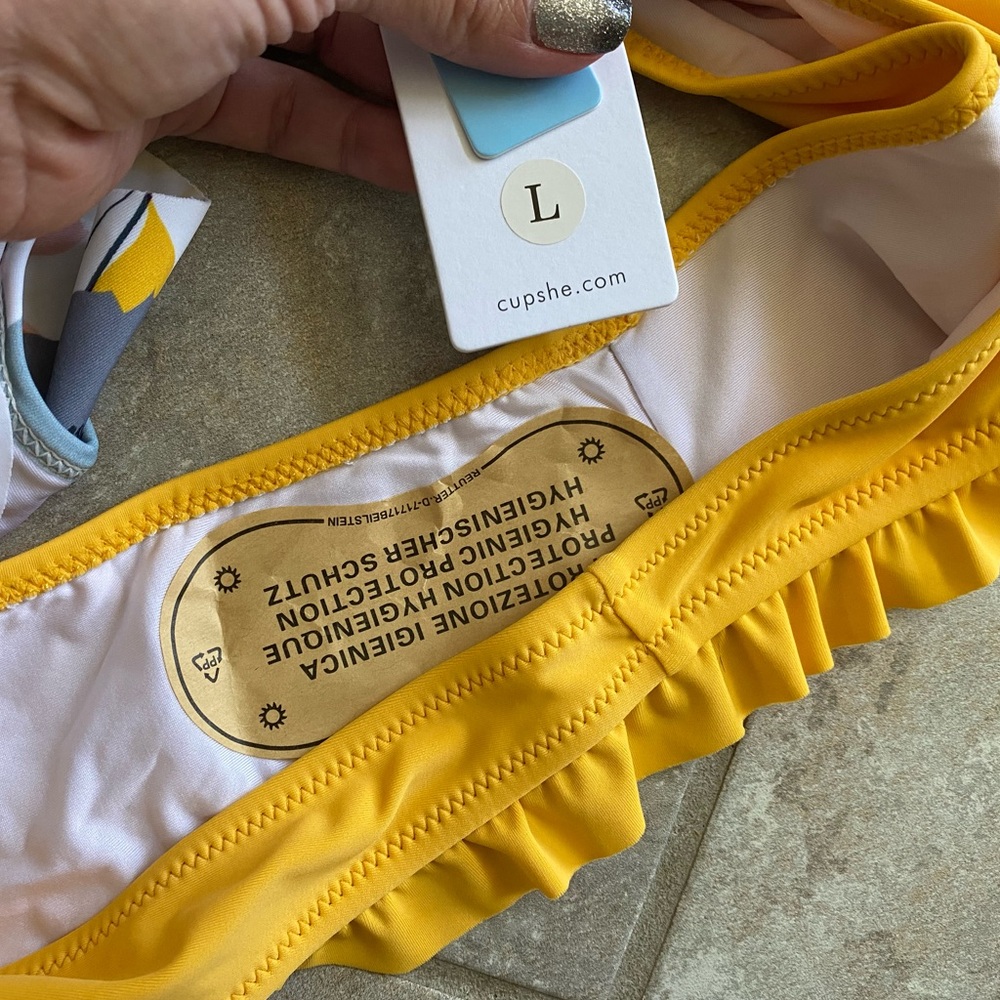 Yellow Flowered Bikini - Picture 5 of 5